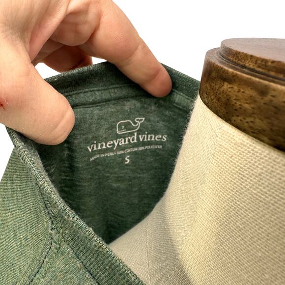 Men's VINEYARD VINES Graphic Long Sleeve T Shirt  Small - Picture 2 of 4